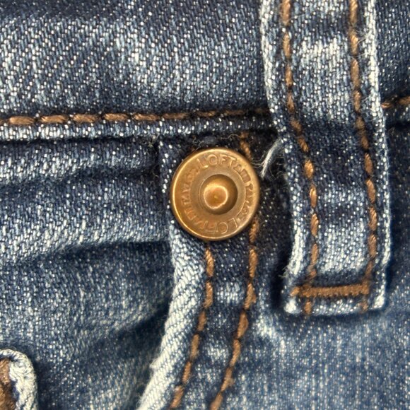 EUC Ann Taylor LOFT "Modern Straight Jeans" Size 31/12 - Picture 4 of 16